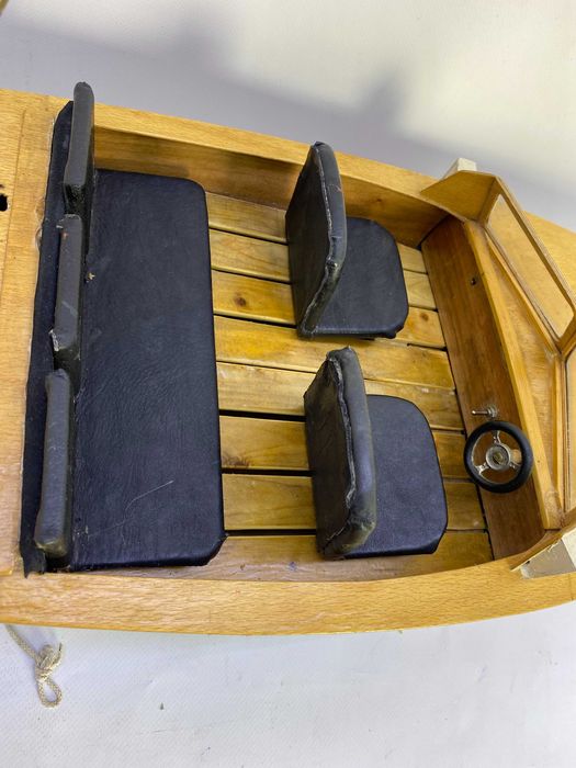 Model łodzi motorowej