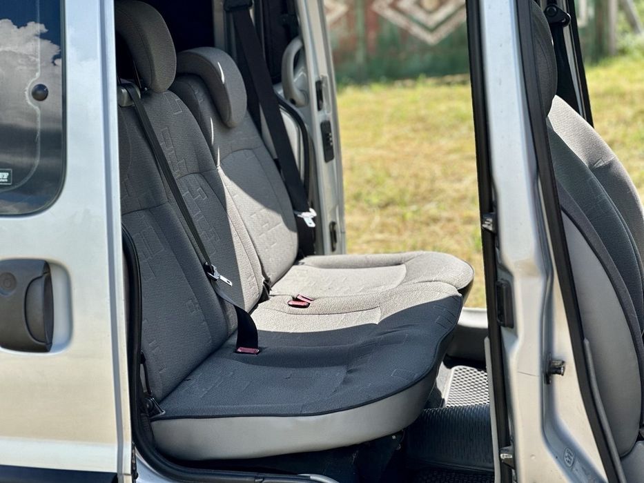 Продажа авто Renault Kangoo