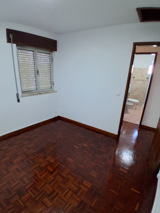 Alugo ou vendo moradia v3 .