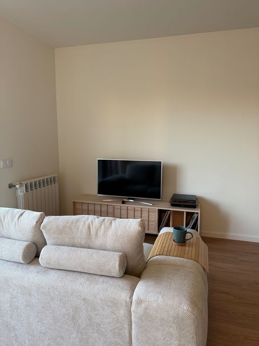 Sofá 2 lugares bege – novo –