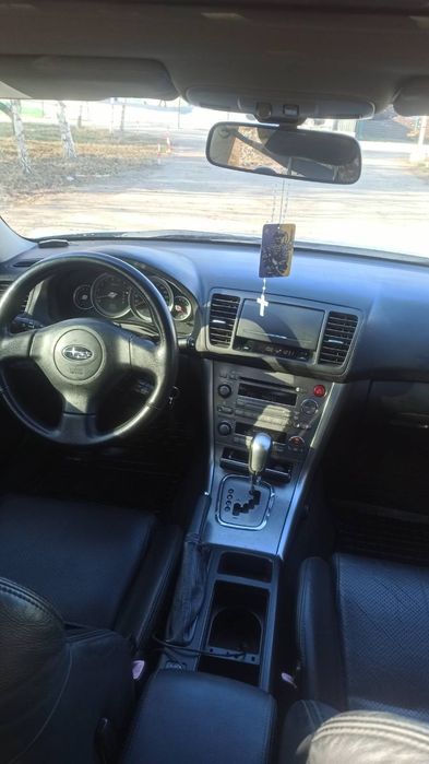 Продам хороше авто Субару 2.0 Автомат