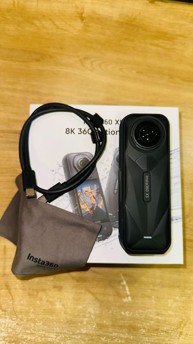 Insta360x5 camera