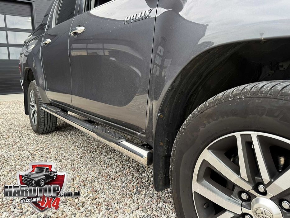 Progi Hilux Orurowanie Stopnie Boczne CHROM Toyota Hilux 2021+