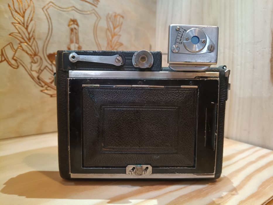 Plaubel Makina II – klasyczny aparat średnioformatowy (ok. 1936 r.)