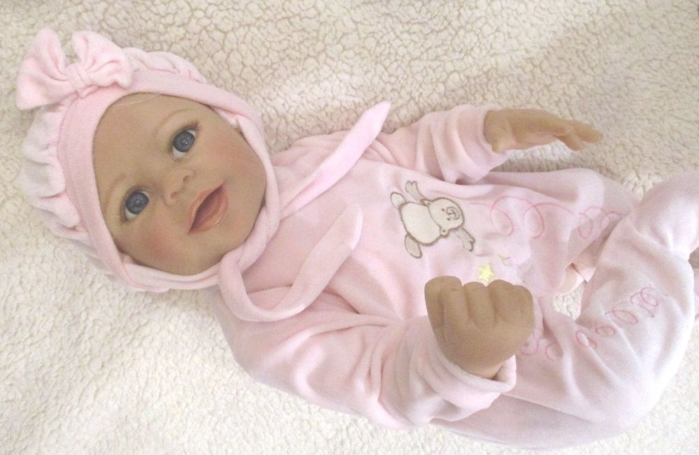 Bebe Reborn em Silicone – menina loira 50cm