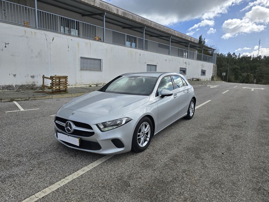 Mercedes-Benz A180 d Style Nacional 1 Dono Como Novo