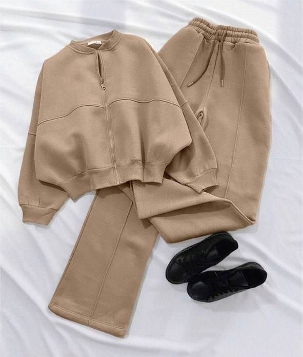 Бежевый теплый костюм на флисе размер 42-44