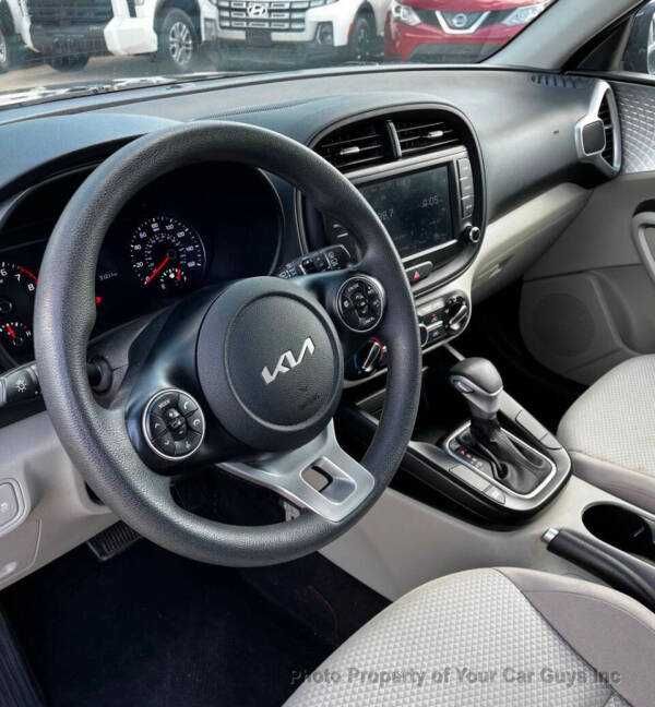 2022   Kia  Soul