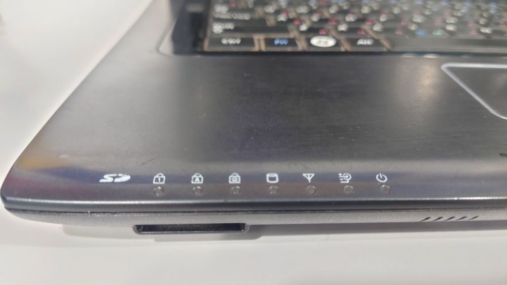 Samsung  NP-R522 Ноутбук!