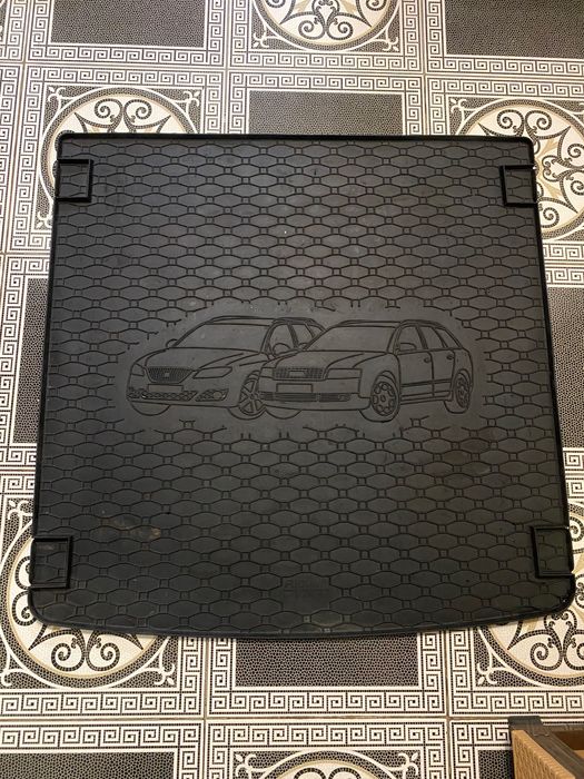 Коврик багажника Ауди А 4 2001-2009