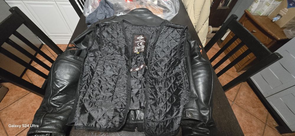 Casaco de couro motard