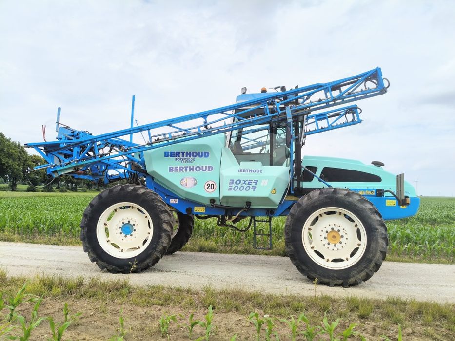 Opryskiwacz samojezdny Berthoud Boxer II 3000l 24/21m Iveco Jaskółki