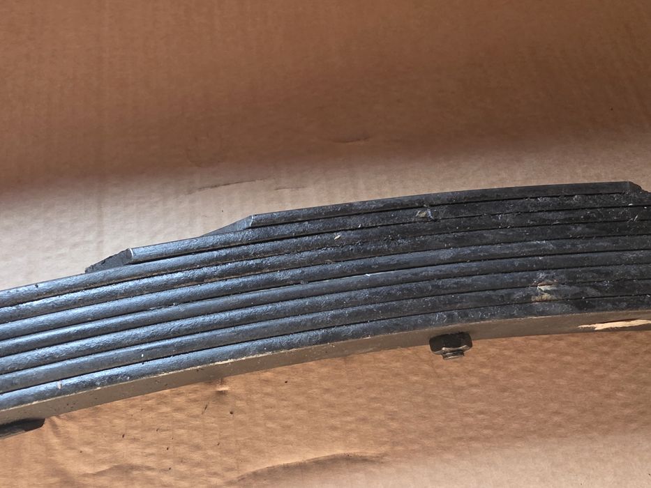 Resor UAZ 469 NOWY przedni tylny przód tył