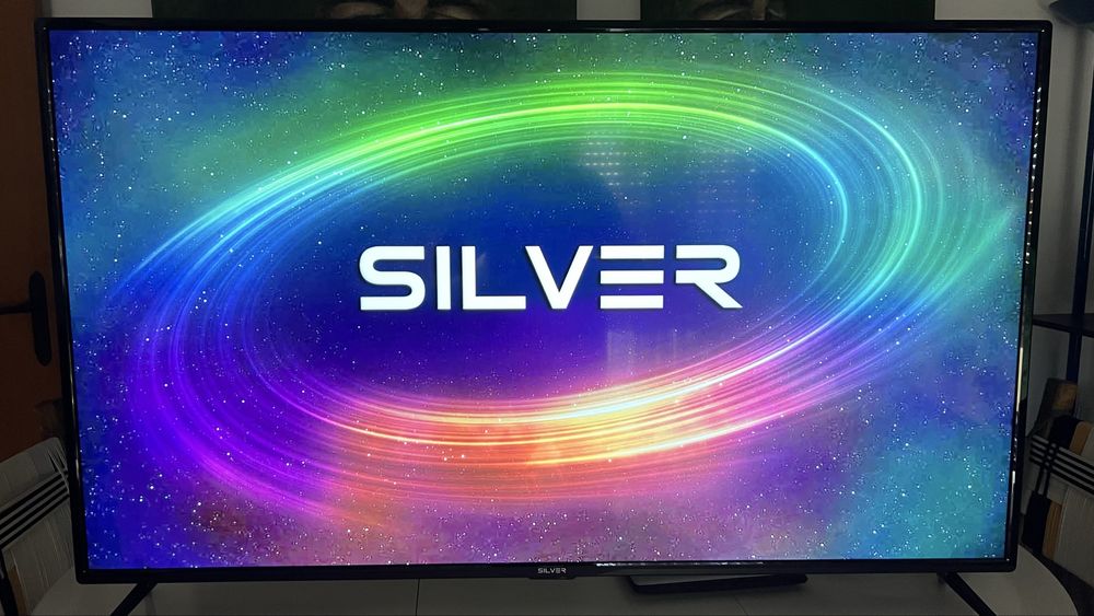 TV LED SILVER 55” – Excelente Estado | 3 HDMI | 2 Comandos