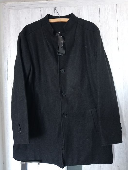 Damskie płaszcz jesienny nowy.