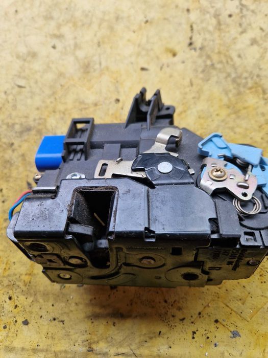 Zamek Drzwi Skoda Octavia II P.P -9PIN 3D1.837.016