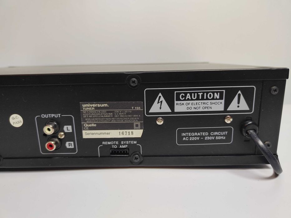 Tuner radiowy Universum T-155