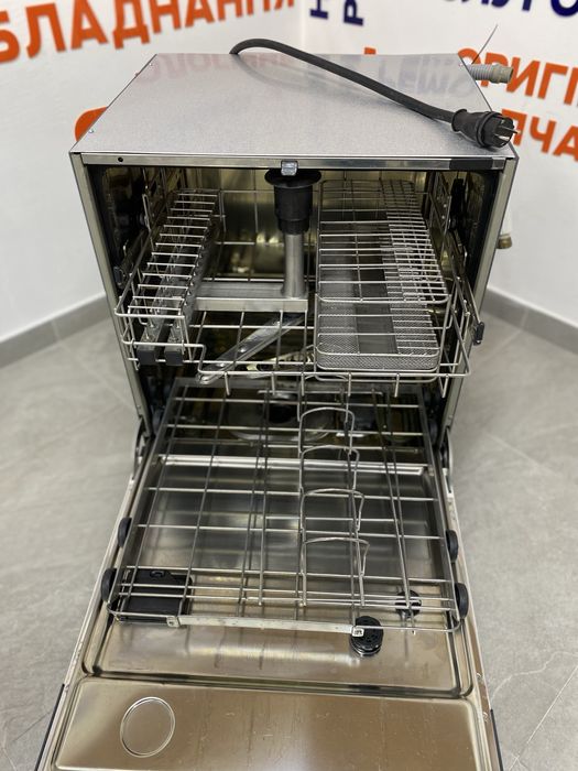 Термодезінфектор Miele Professional G7881