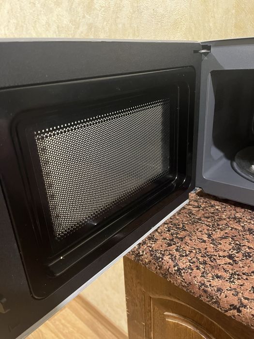 Мікрохвильова піч Gorenje MO 17E1W