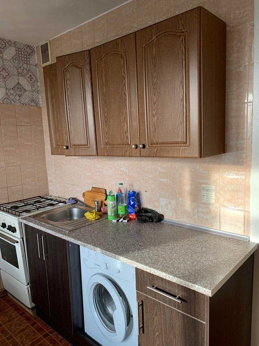 здається квартира,метро Лісова 20 хвилин пішки