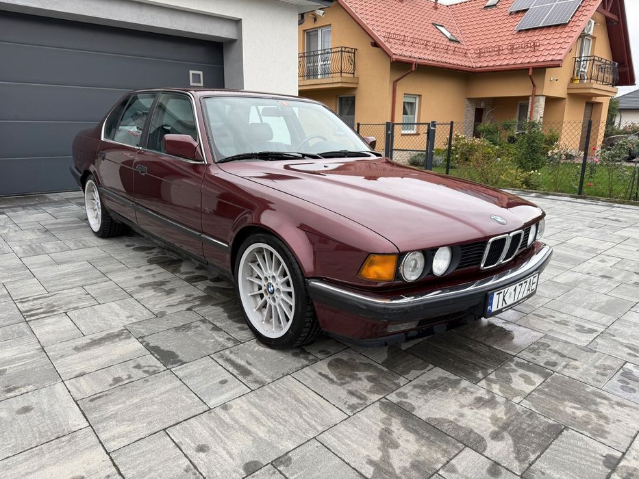 BMW Seria 7 BMW E32 735i 3.5 M30B35 | 1987 | Szwajcaria | Bez gazu
