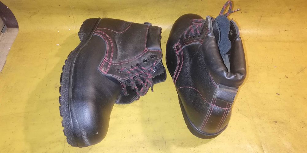 nowe buty BHP olejoodporne rozmiar nr.43 lubnr.44