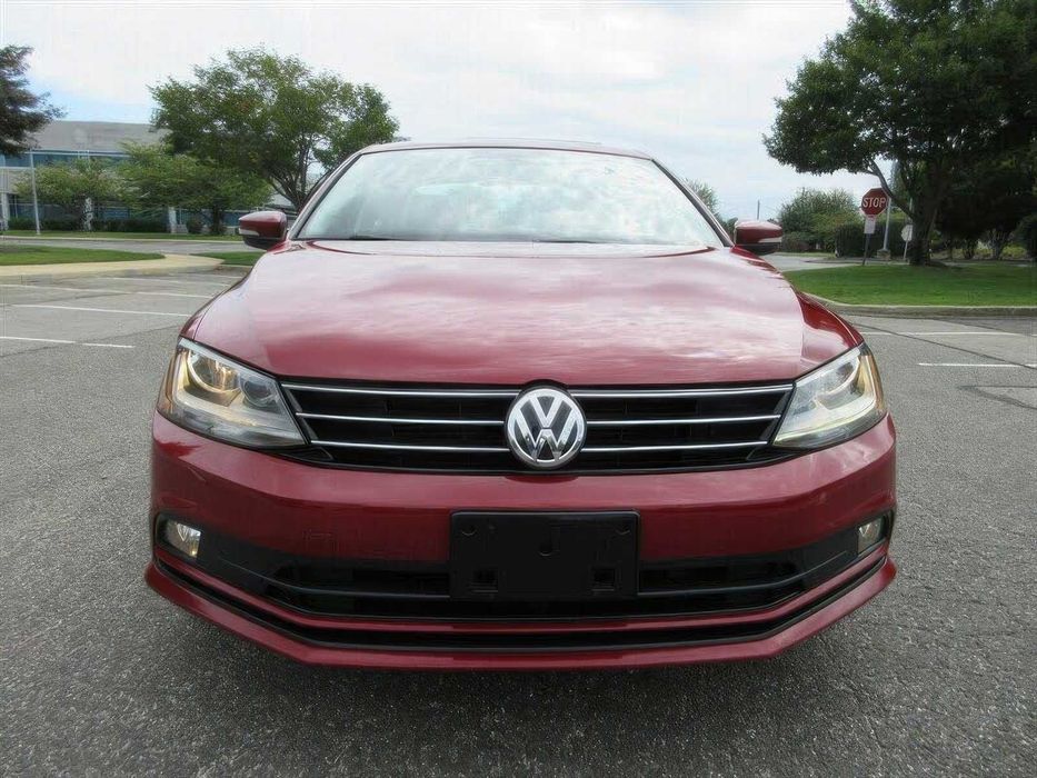 Volkswagen Jetta      2017