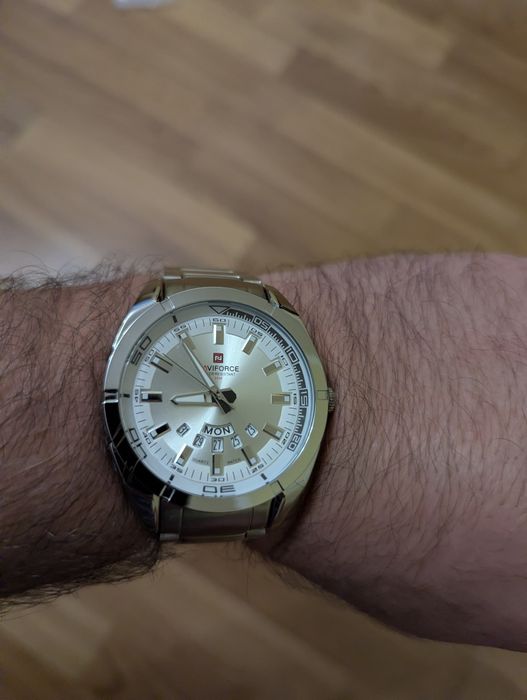 Годинник  чоловічій + Подарунок.