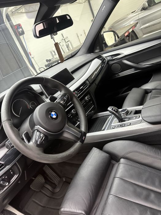 BMW X5M 5.0D F15