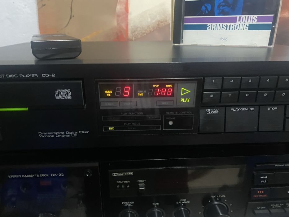 Yamaha leitor cd CD2 excelente com comando