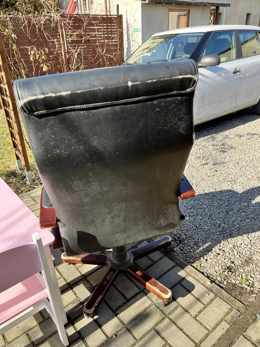 Fotel dyrektorski