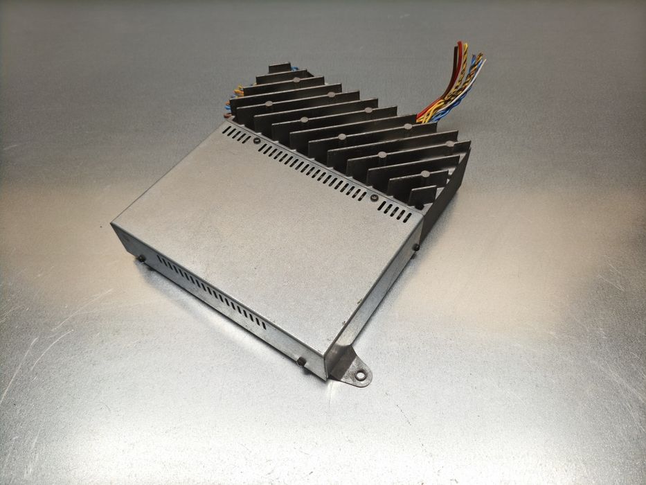 BMW E39 AMP Wzmacniacz dźwięku Audio głośników HiFi