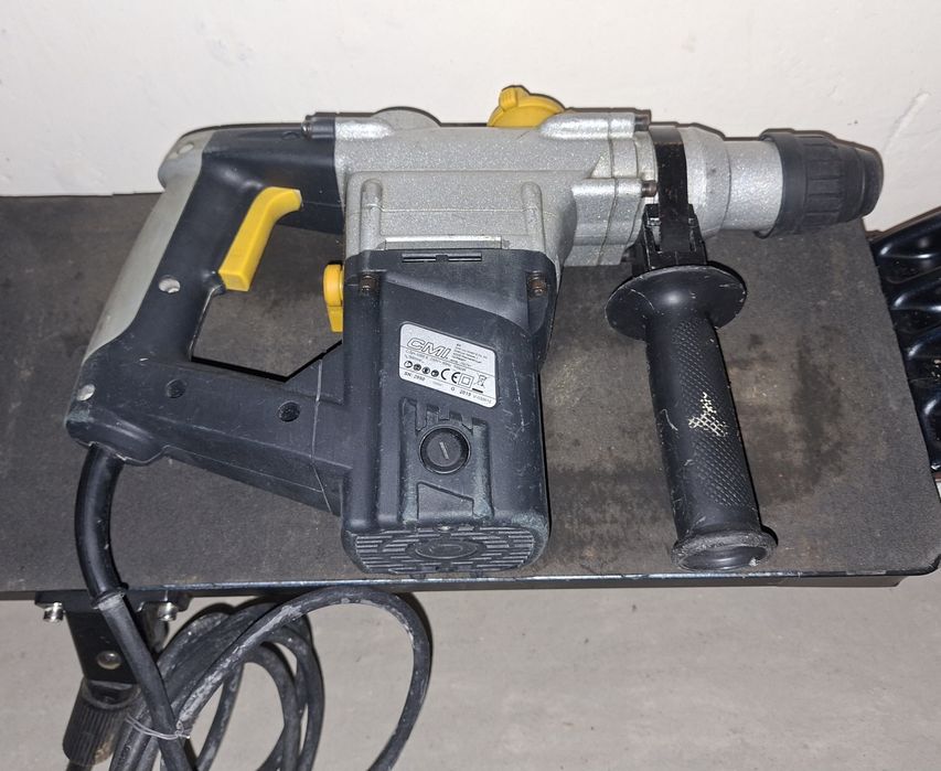 Mlotowiertaka CMI  1050W