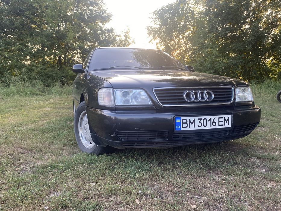 Ауді 100С4