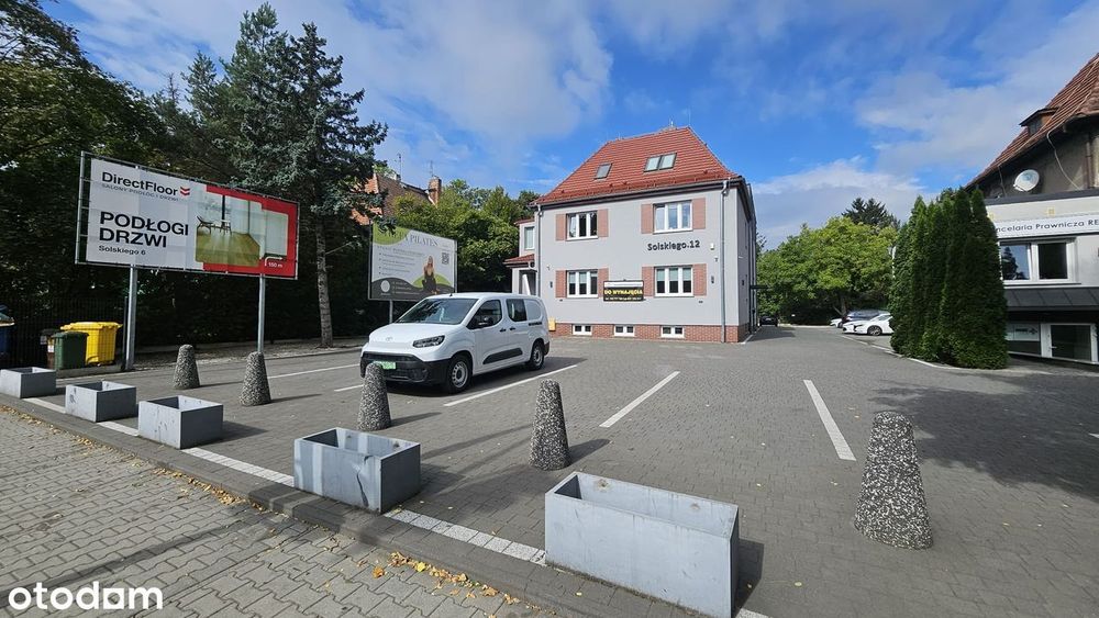 Biuro lub gabinety na Oporowie - Solskiego 12 - w cenie parking