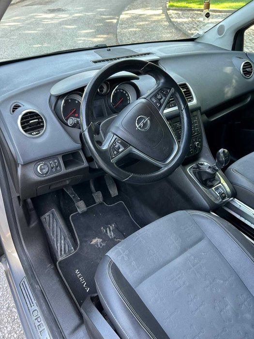 Vendo Opel Meriva em excelente estado