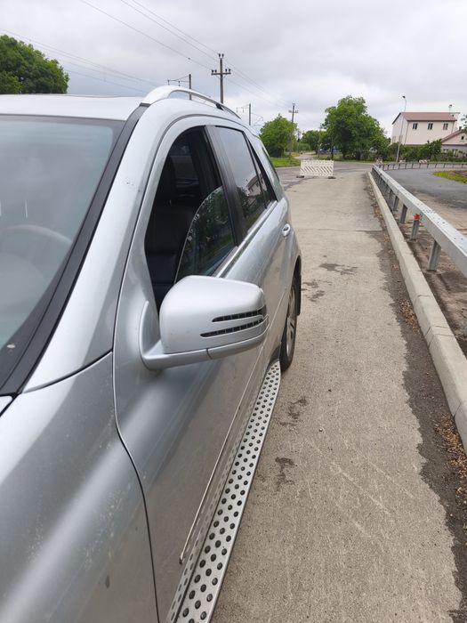 Автомобиль Мерседес 164 бензин 3,5