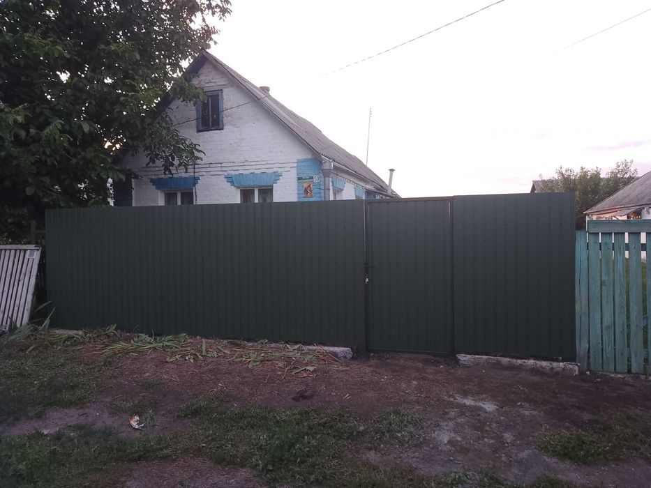 Забор,профнастил,встановлення забору