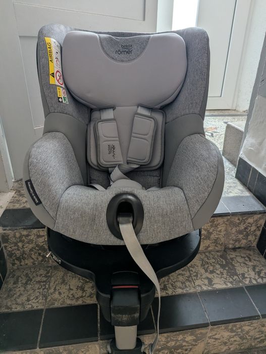 Поворотне 360° автокрісло Britax Römer Dualfix M i-Size