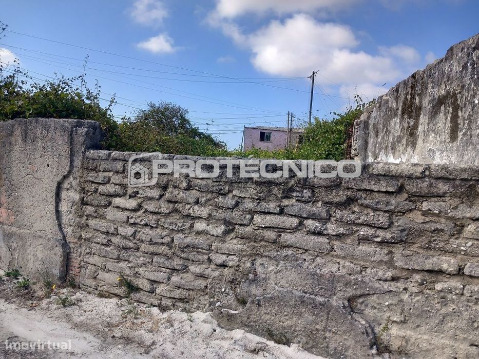 Mixed-Use Plot in Ílhavo – Excellent Investment Opportunity