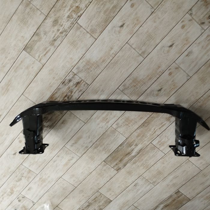 Усилитель переднего бампера форд эскейп 17 г