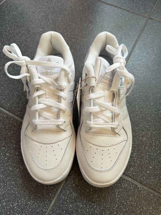 sapatilhas adidas brancas novas