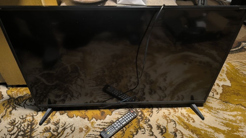 TV Sharp 40BF4E uszkodzone podświetlenie matrycy