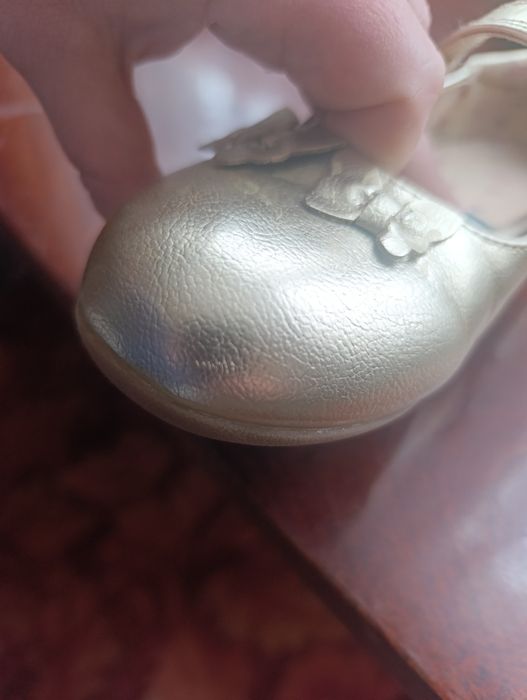 Туфлі для дівчинки