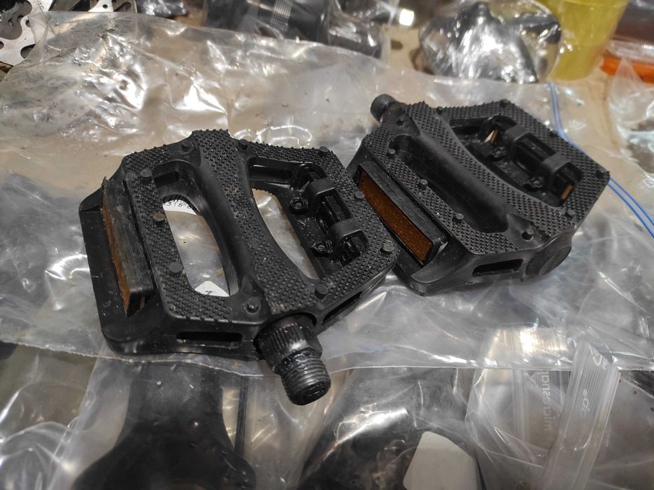 Педали для велосипеда с катафотами