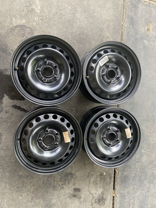 Диски VW AG R15 5-112 6.0J ET47 DIA57.1мм.