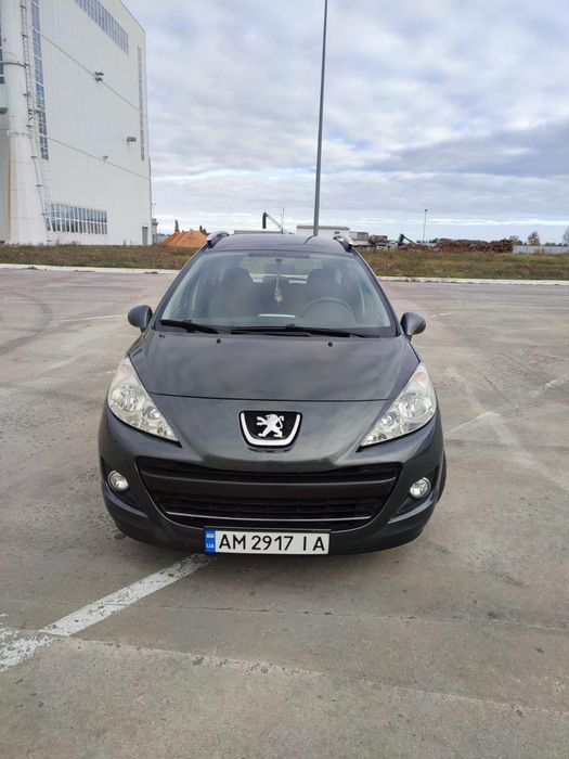 Peugeot 207 легковий універсал