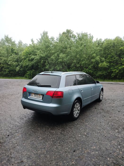 Audi A4b7 2.0 бензин