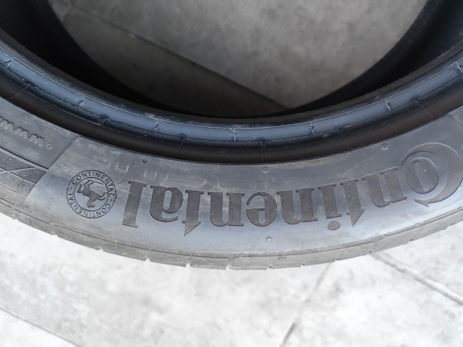 Pneus 245/45r19 Continental SC5 75% piso