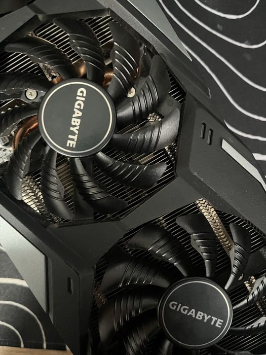 видеокарта rx 5700 xt